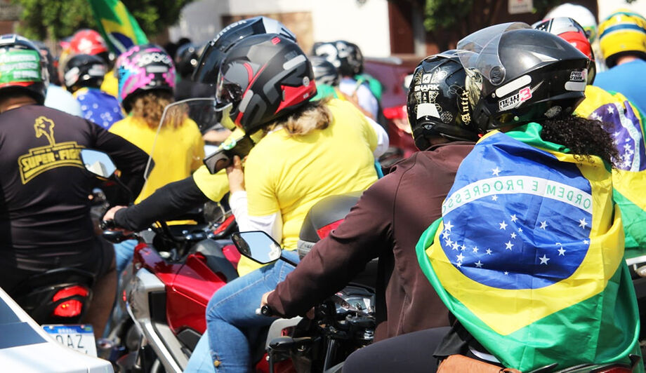 Avenida Afonso Pena está lotada