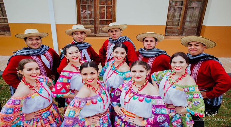 Festival de Chamamé integra vários parágrafos