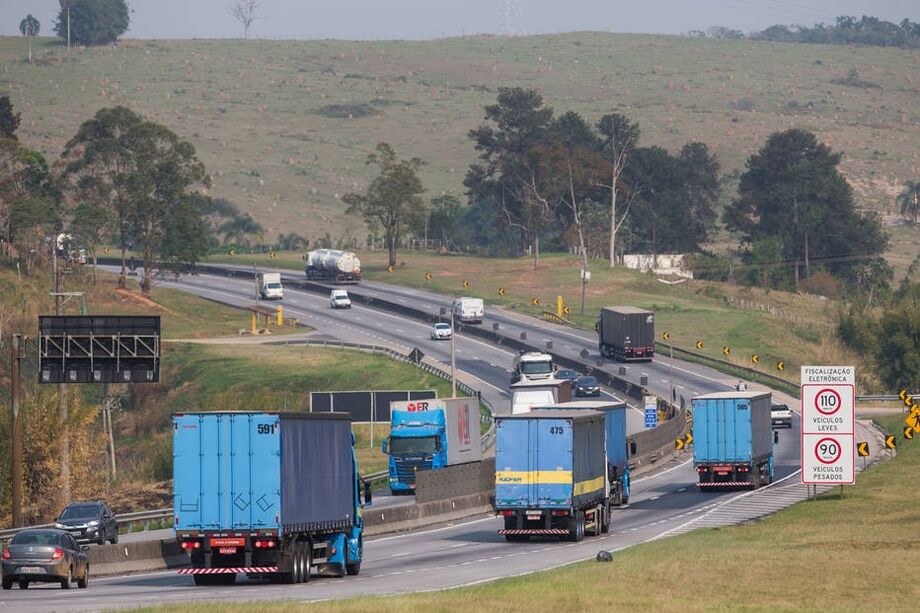 Segundo o presidente, 750 mil caminhoneiros vão receber o novo benefício.