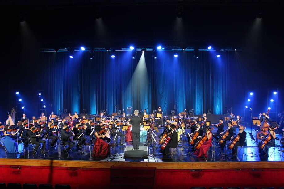 Orquestra Sinfônica Heliópolis, que pertence ao Instituto Baccarelli, em concerto no Auditório Ibirapuera