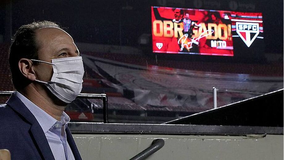 De volta ao São Paulo, Rogério Ceni reestreia nesta quinta, diante do Ceará