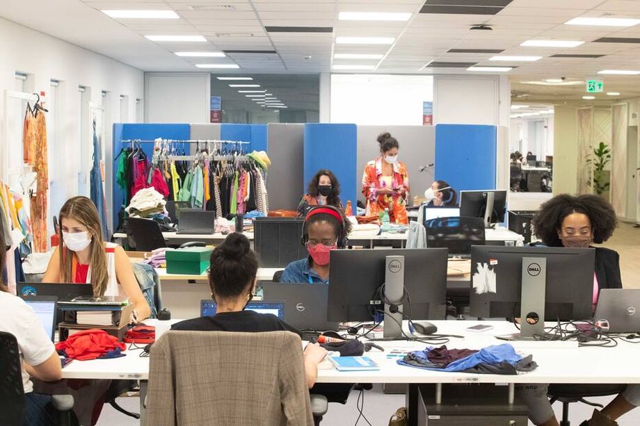 Escritório da Magalu tem 60% de sua capacidade máxima com funcionários em trabalho presencial