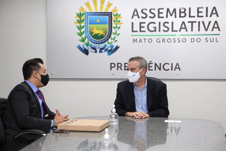 Presidente da ALEMS recebeu visita institucional do deputado estadual do Ceará Leonardo Araújo