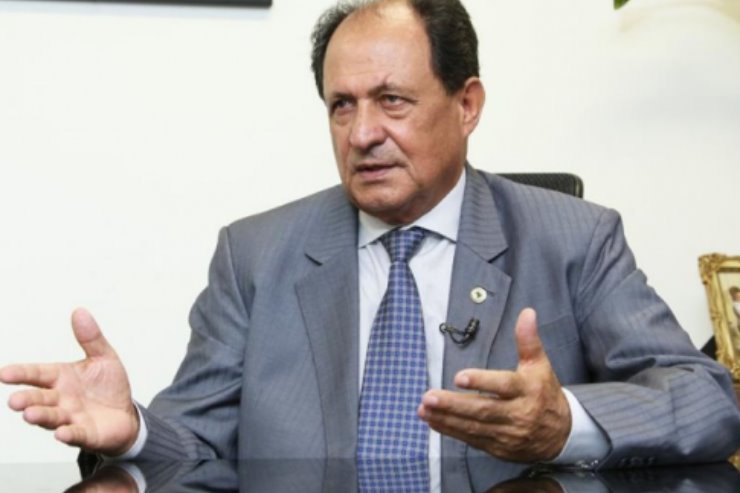 O deputado Zé Teixeira
