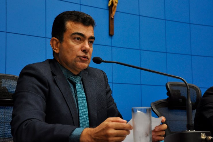 Marçal Filho é o propositor da solenidade que homenageia os educadores de MS
