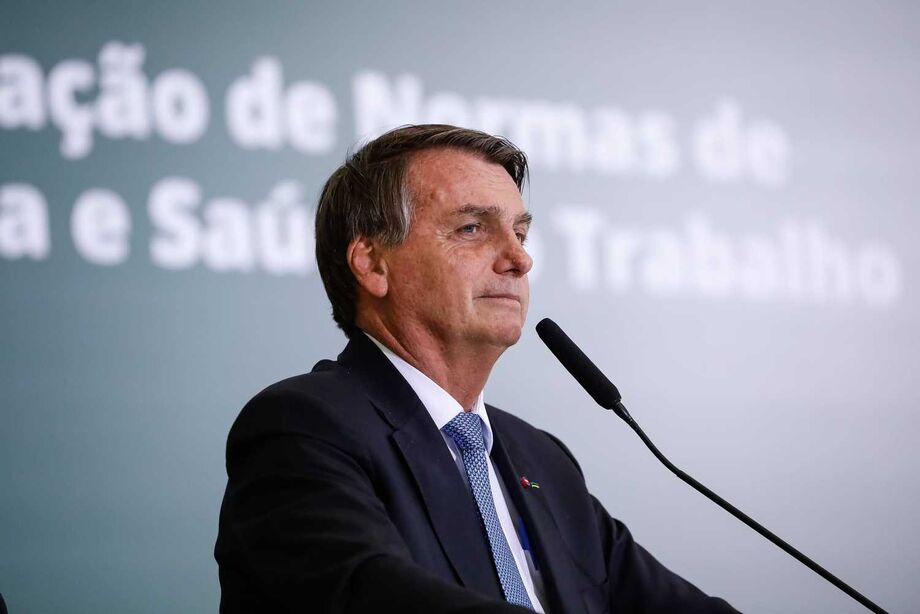 'Vagabundo é elogio para ele', diz Bolsonaro sobre Renan Calheiros