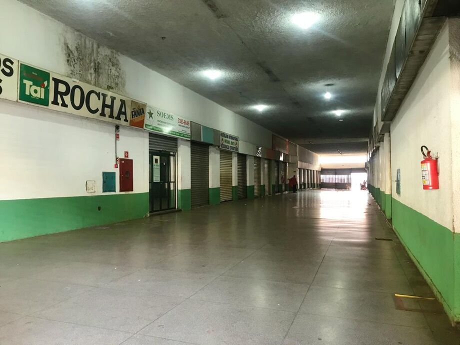 Salas fechadas na antiga rodoviária de Campo Grande