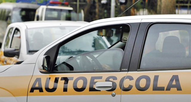 Autoescolas estão em alerta