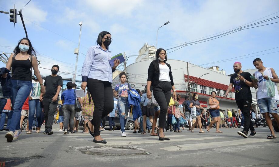 Ainda há 198.651 casos em acompanhamento, de pessoas que tiveram o quadro de covid-19 confirmado
