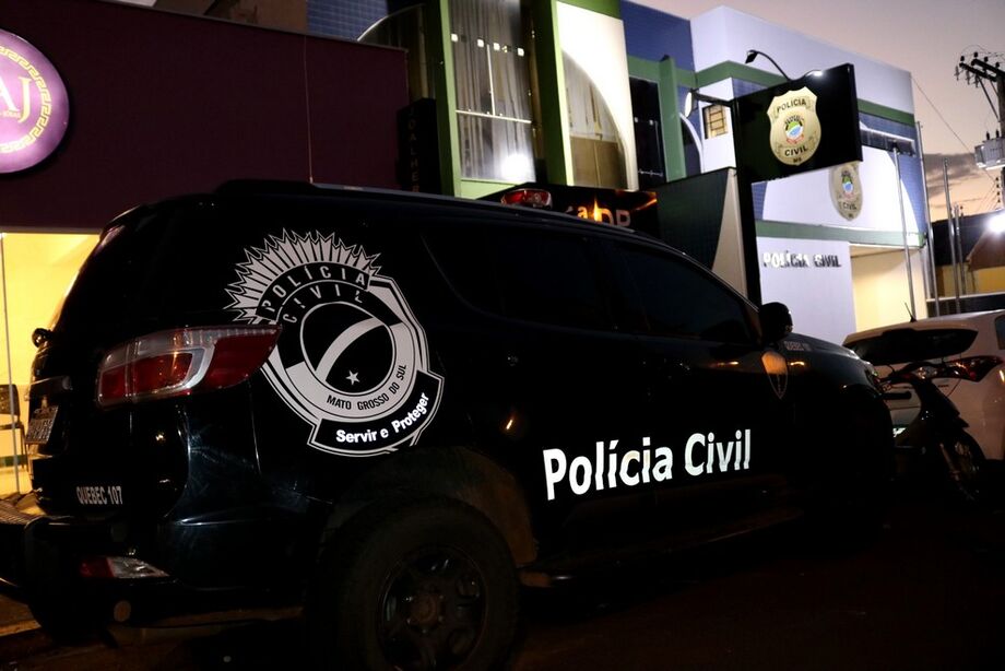 A Polícia Civil prendeu a mulher