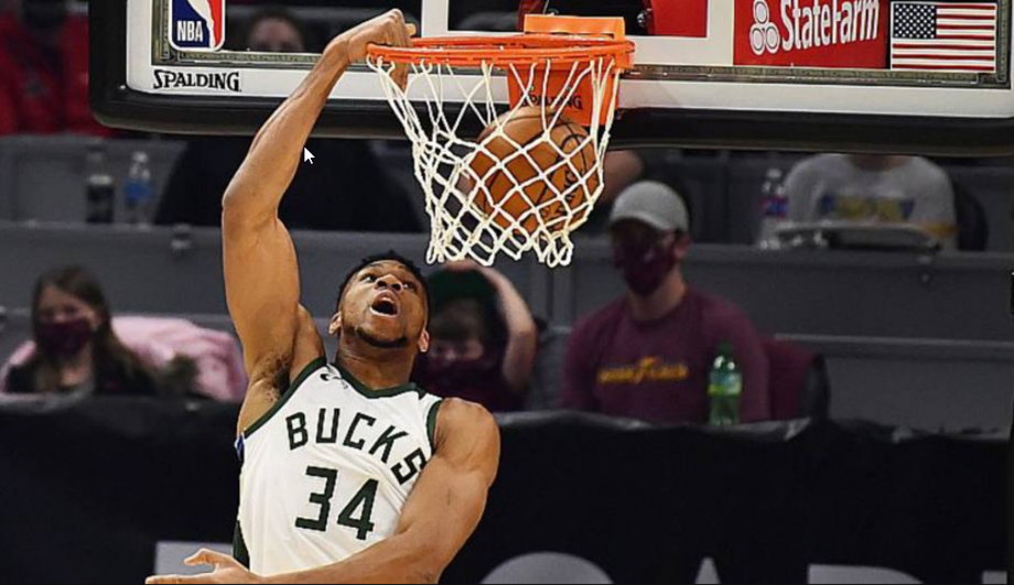 O grego Giannis Antetokounmpo foi eleito duas vezes MVP da NBA