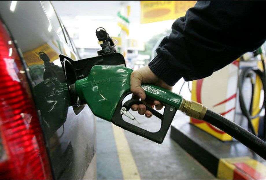 É medida paliativa e falsa solução para o elevado preço dos combustíveis, resultado da política de preços da Petrobras, diz a nota