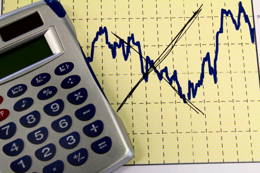Selic no fim de 2021 sobe de 8,25% para 8,75% ao ano, aponta Focus