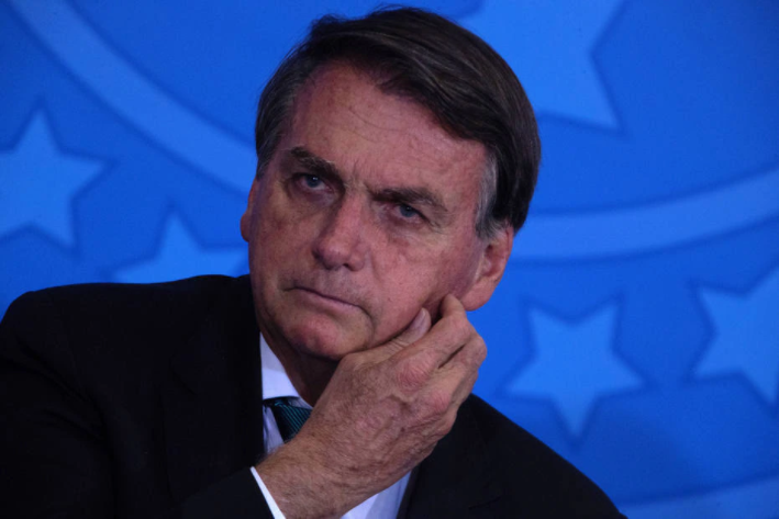 O auxílio emergencial atual acaba no próximo domingo e hoje paga parcelas que vão de R$ 150 a R$ 375