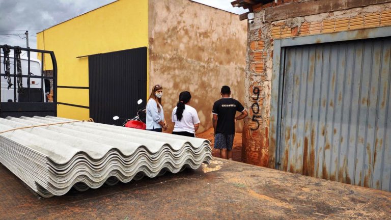 Central 156 registrou pedidos do auxílio com telhas
