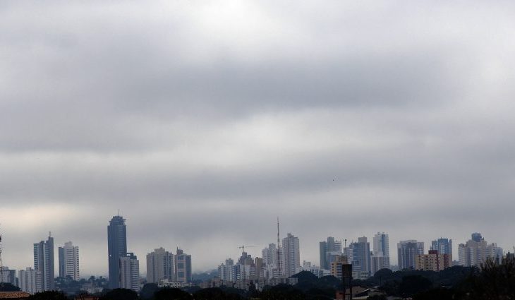 Entre hoje e sábado são esperadas pancadas de chuva e tempestades isoladas