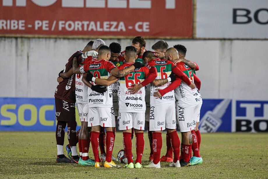 Na última rodada, dia 28, o Brusque visita o Goiás, em Goiânia, enquanto o Operário recebe o CRB em Ponta Grossa-PR. Todos os jogos da 38ª rodada serão às 16h