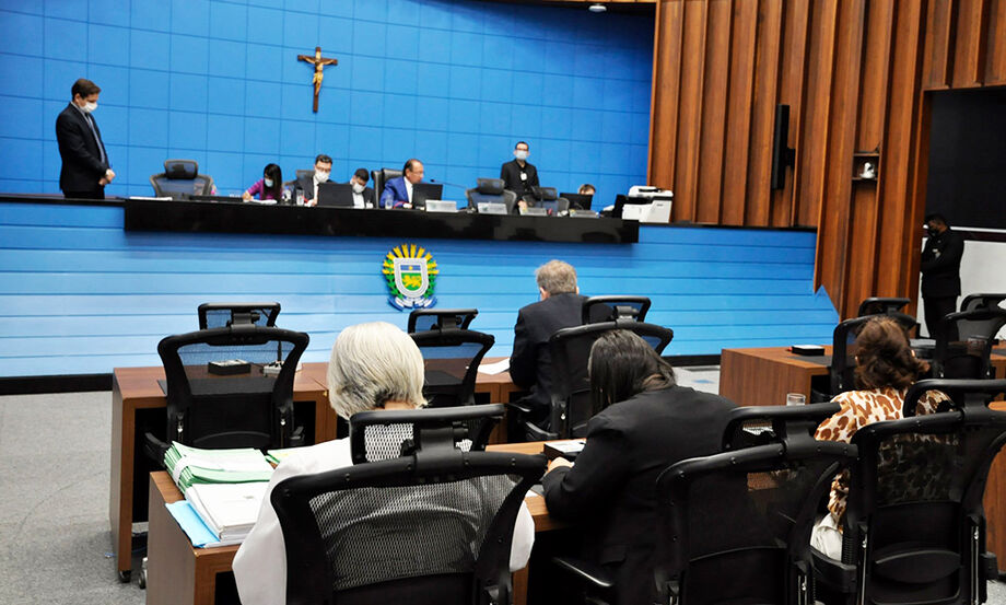 Deputados votaram hoje (17)