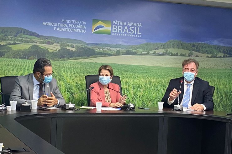 Deputado Neno Razuk solicitou à Ministra de Agricultura Tereza Cristina (DEM) que sejam disponibilizados recursos federais para a compra de dois caminhões pipas