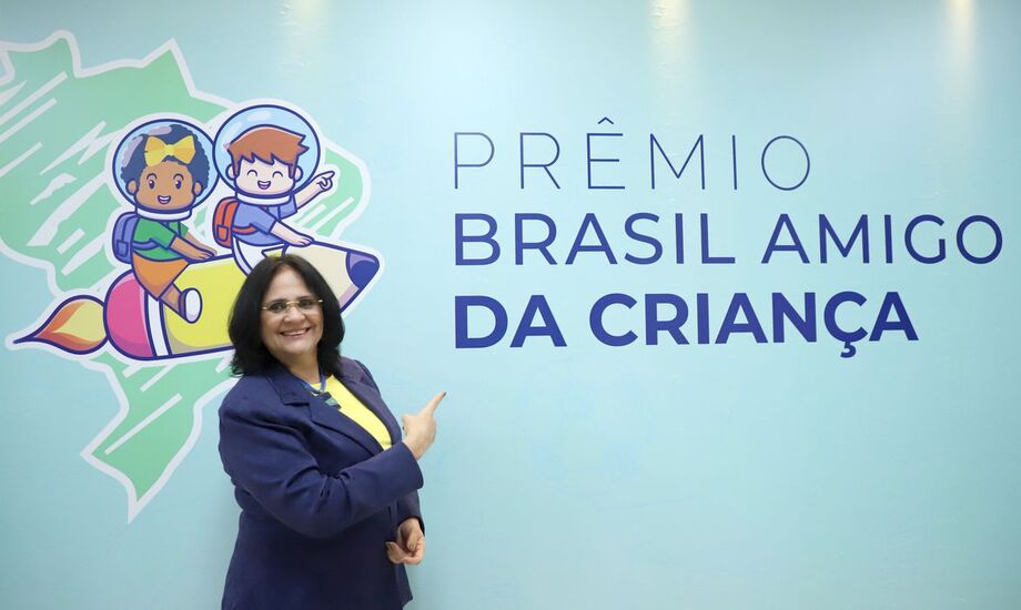Entre as ações premiadas está a Campanha Doação de Celulares, em São José do Cedro (Santa Catarina). A iniciativa coleta aparelhos doados, conserta e doa para estudantes que precisam. Cerca de 40 alunos foram beneficiados
