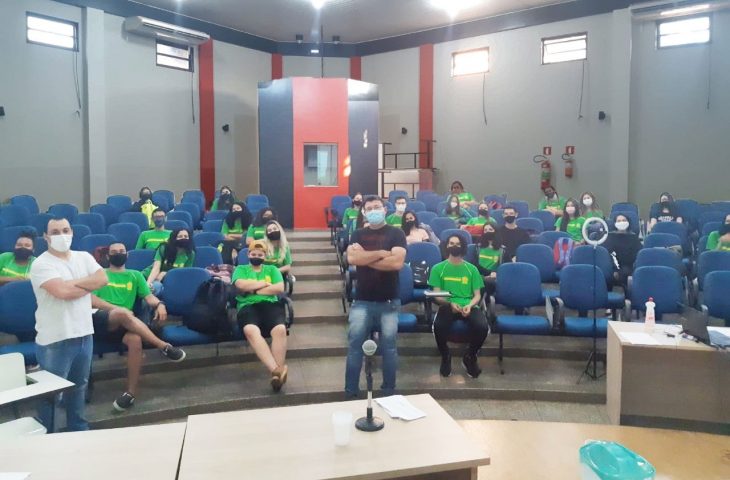 Os conteúdos ficarão disponibilizados em plataformas virtuais para que os estudantes participantes possam acessar o material, e assim, sanar as dúvidas pertinentes e aprofundamentos conceituais