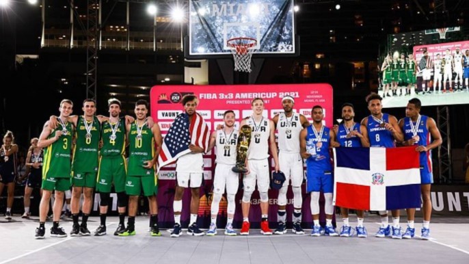 Brasil perde para os EUA, mas se classifica para Mundial