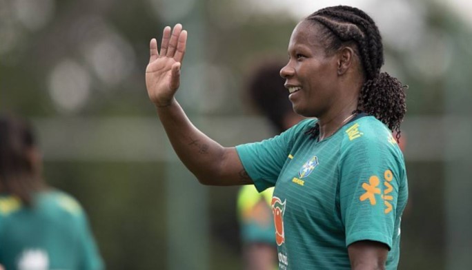 Formiga se despede da seleção brasileira em jogo na Arena da Amazônia