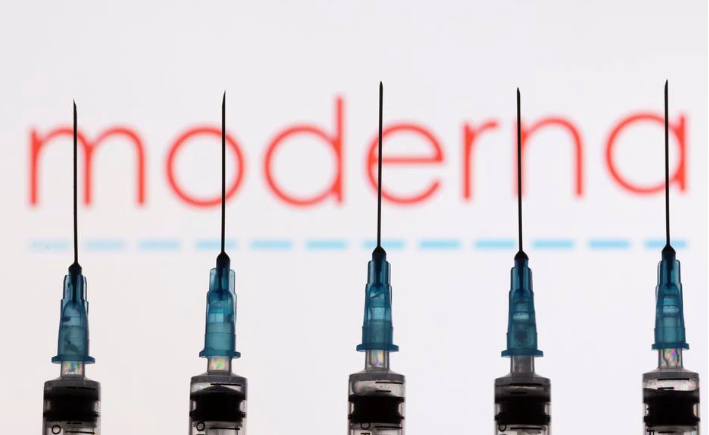 Presidente-executivo da Moderna mostrou preocupção com a eficácia da vacina por conta da variante Ômicron.