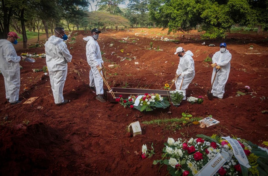 Brasil registra 186 mortes em 24 horas e número total de mortos chega a 608.304