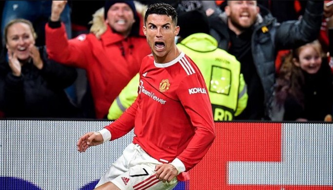 Cristiano Ronaldo vibra com gol da virada do United