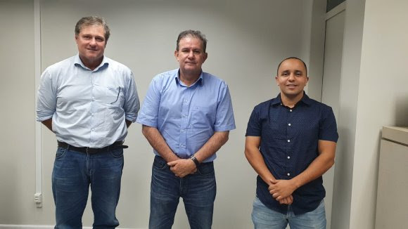 Eduardo Rocha e representantes da Abrasel e Sindicato Rural