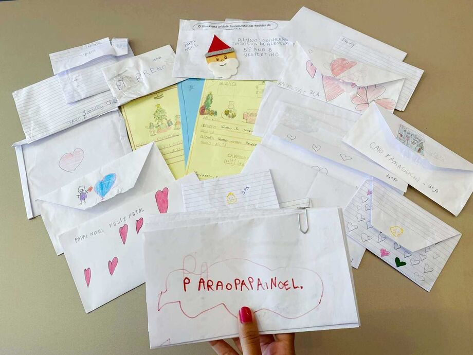 Cartas com os pedidos