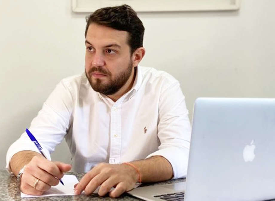 Cláudio Serra Filho, o Claudinho Serra, pediu exoneração nesta última quarta-feira (1º), do cargo de diretor-presidente da Funesp (Fundação Municipal de Esportes).