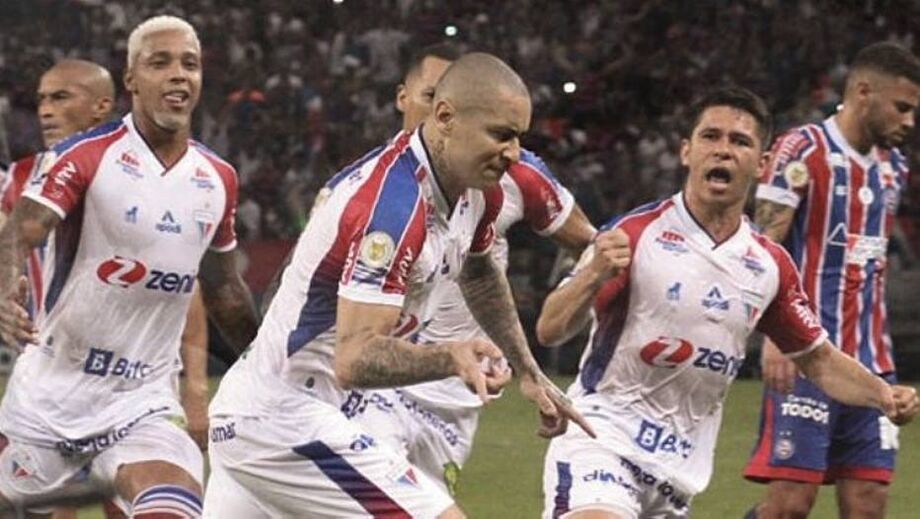 Em jogo de três pênaltis, Fortaleza vence, termina no G-4 e rebaixa o Bahia