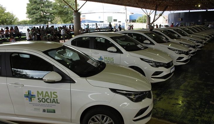 De manhã, às 9h, o governador Reinaldo Azambuja cumpre agenda na Governadoria e participa do Dia D da 6ª Campanha de Doação de Brinquedos dos Servidores Públicos do Poder Executivo de MS -