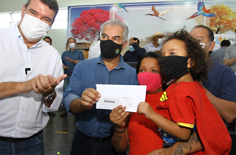 Investir forte no social foi a decisão de Reinaldo Azambuja para proteger população dos prejuízos com a pandemia