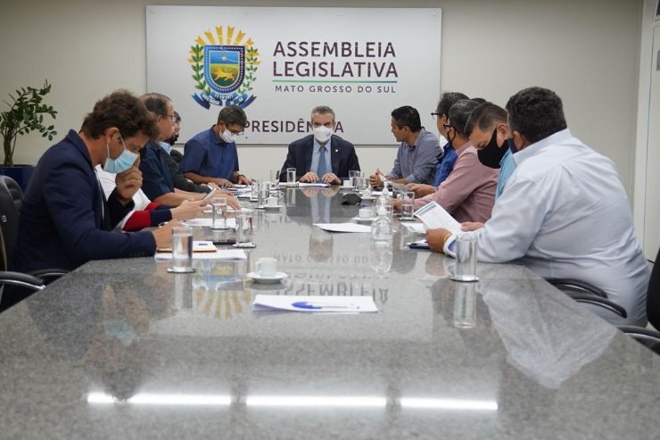 O programa está selecionando 71 bolsistas entre 16 e 29 anos para atuarem como monitor social, supervisor, coordenador-regional e coordenador-geral