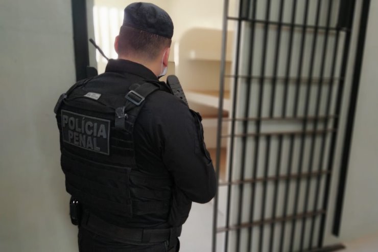 Polícia