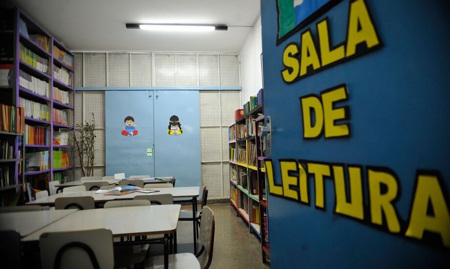 Salas de leitura em colégio particular