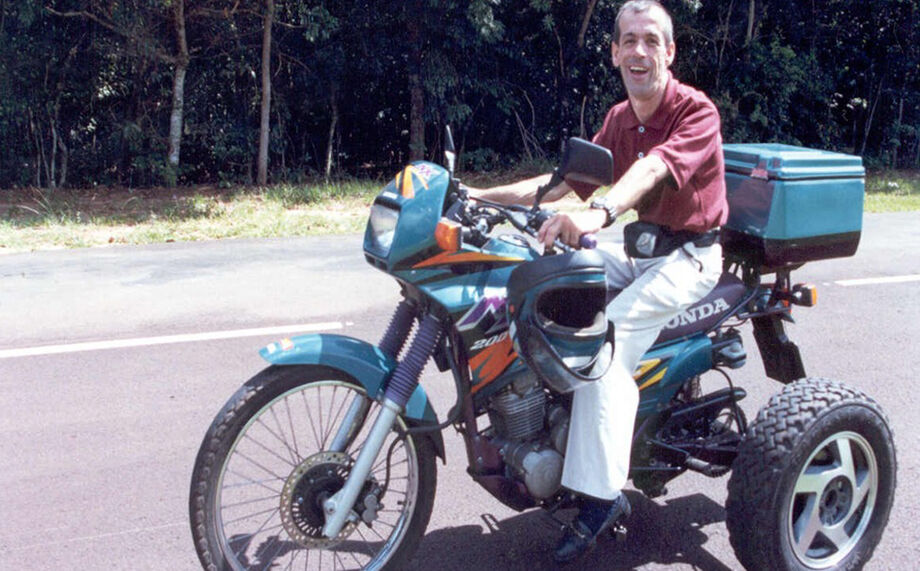 Além da história inspiradora de João, marcada por uma capacidade intelectual que gerou muita luta, inconformismo e busca de realização pessoal