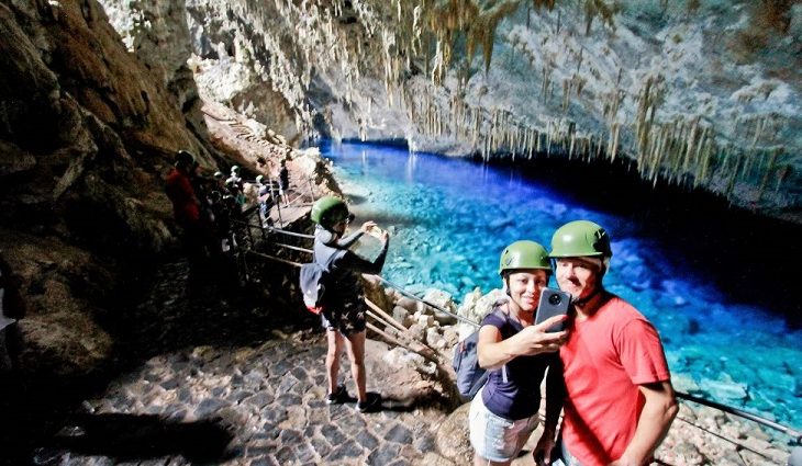 Gruta do Lago Azul, em Bonito