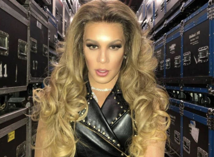 A drag queen Gloria Groove é a vencedora de 'Show dos Famosos' deste ano