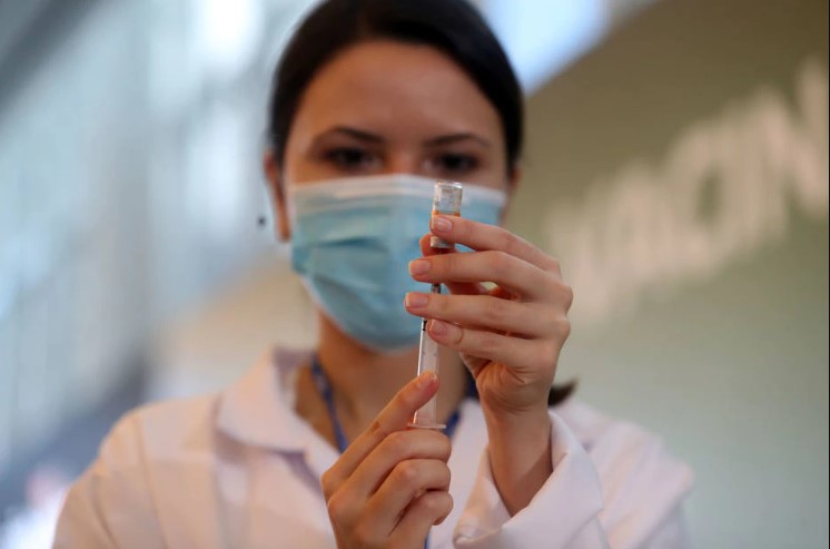 Brasil aplica vacinas contra a covid-19 de quatro fabricantes diferentes