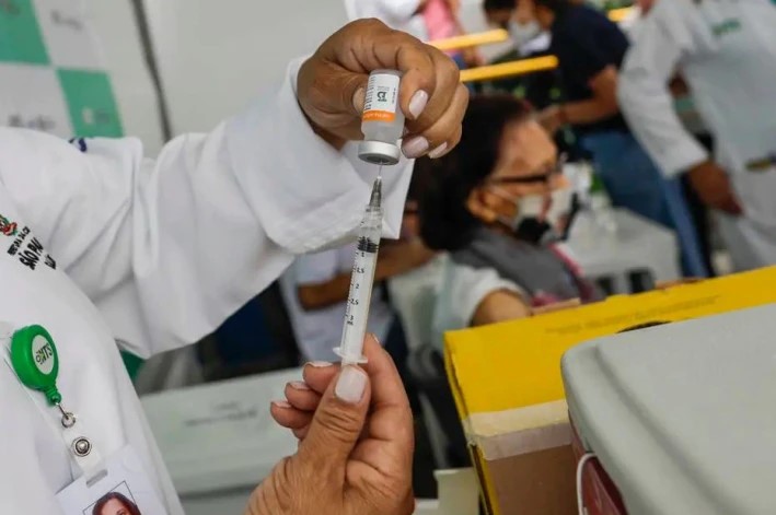 Campanha de vacinação contra a covid-19
