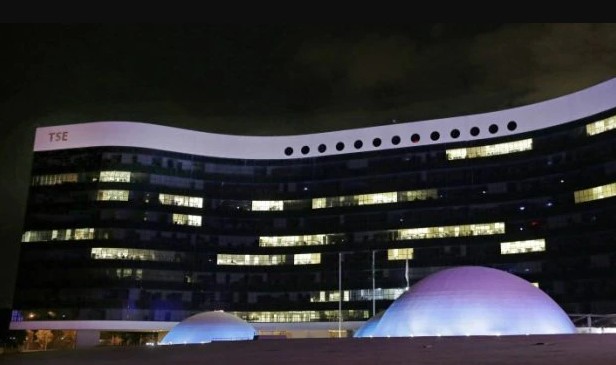 Tribunal Superior Eleitoral liberou PIX para arrecadação de campanhas em 2022