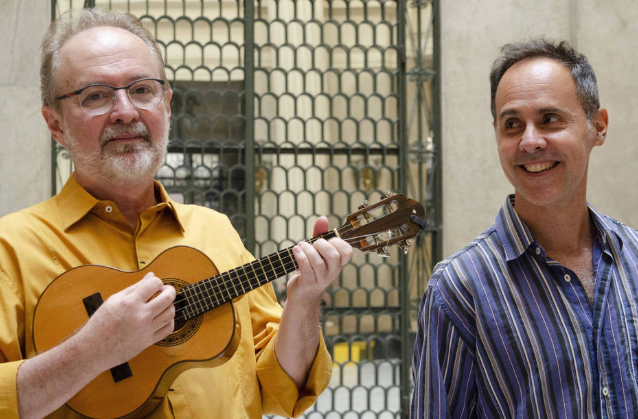 Henrique Cazes e Marcelo Vianna ensaiam para o show 'Pixinguinha Como Nunca', que acontece no CCBB do Rio.
