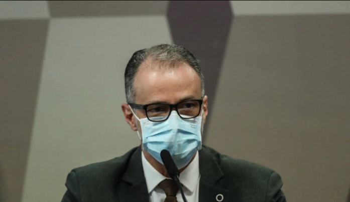 O presidente da Anvisa, Antonio Barra Torres. A entidade reagiu a declaração de Bolsonaro que disse ter pedido extraoficialmente os nomes dos responsáveis pela decisão que autorizou vacina para crianças de 5 a 11 anos
