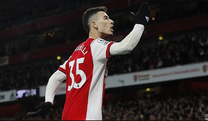 Gabriel Martinelli marca, Arsenal supera o West Ham e já é o quarto no Inglês