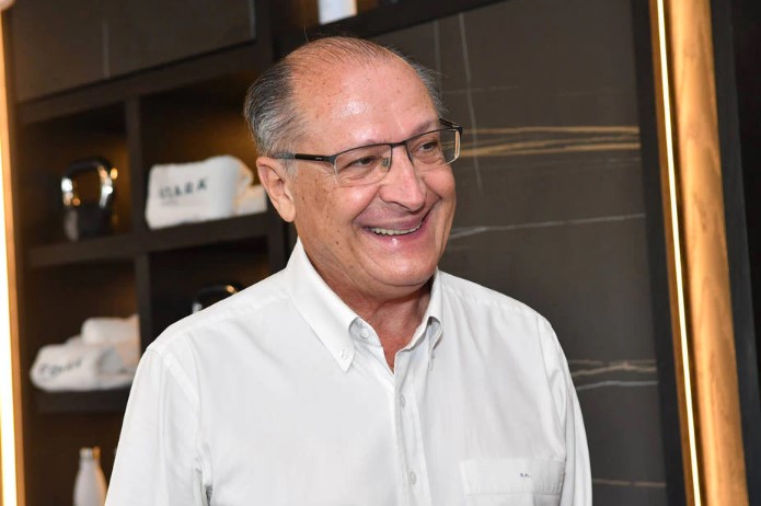 O ex-governador foi um dos membros fundadores do PSDB e, de olho nas eleições de 2022, vem mantendo conversas com PSB, PSD, Solidariedade e até com o PT de Lula