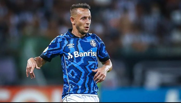 Após rebaiamento no Grêmio, Rafinha se transfere para o São Paulo